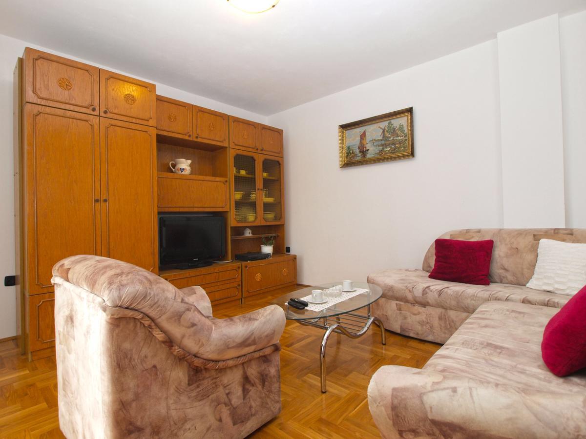Apartment Dean 1595 Fažana Kültér fotó